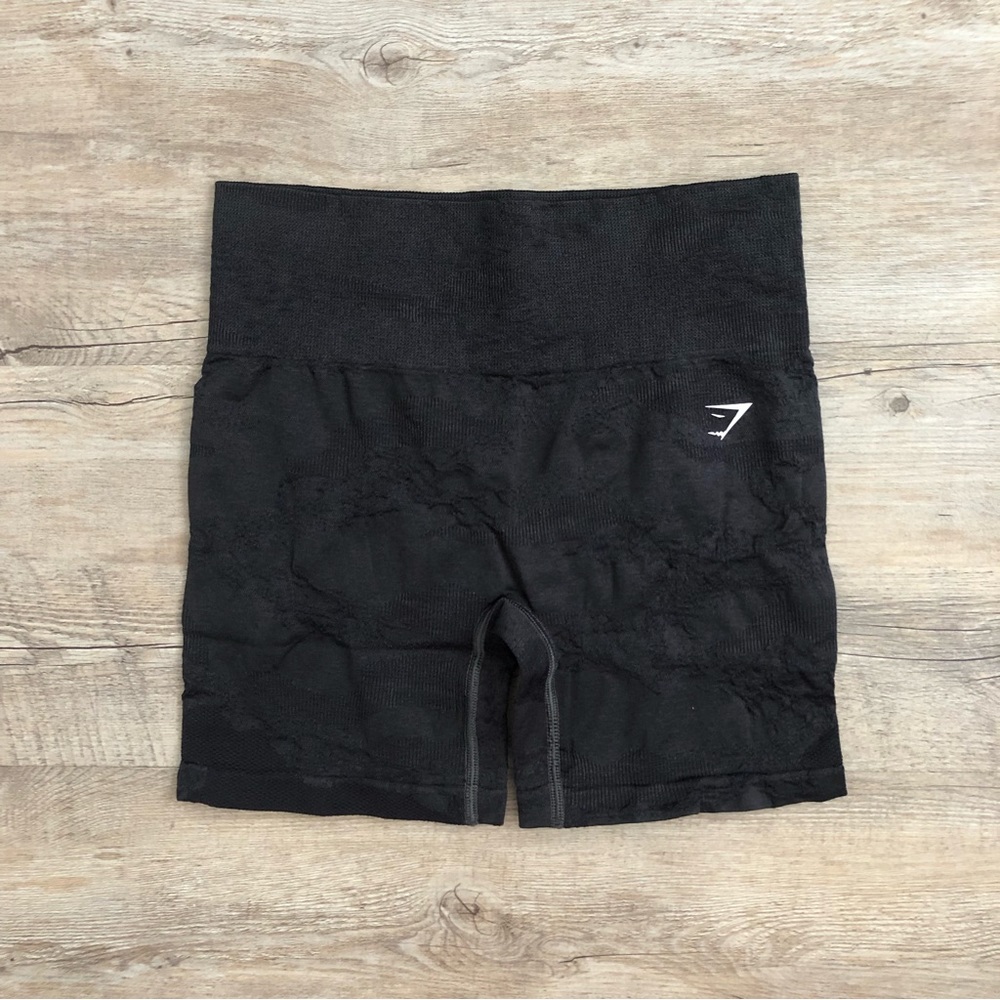 Gymshark ADAPT CAMO SEAMLESS SHORTS- M